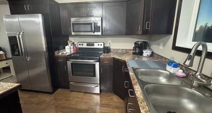 Quiet Comfort · Spacious Home with Hot Tub & Cozy Vibes