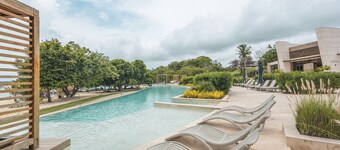 Spacious 4BR Villa w Patio BBQ Grill