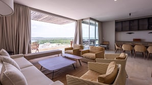 Unclassified image, 3 of 46, button - Oceanview 3BR Condo w spa gym (Cartagena)