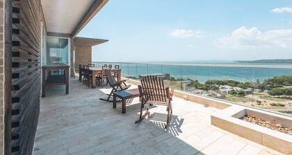 Sea View 3BR Condo w Terrace gym