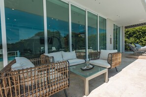 4 bedrooms