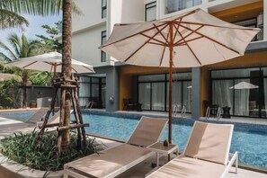 Outdoor pool - Beachfront 2Br at Wyndham Naithon Phuket 1501 (Phuket)