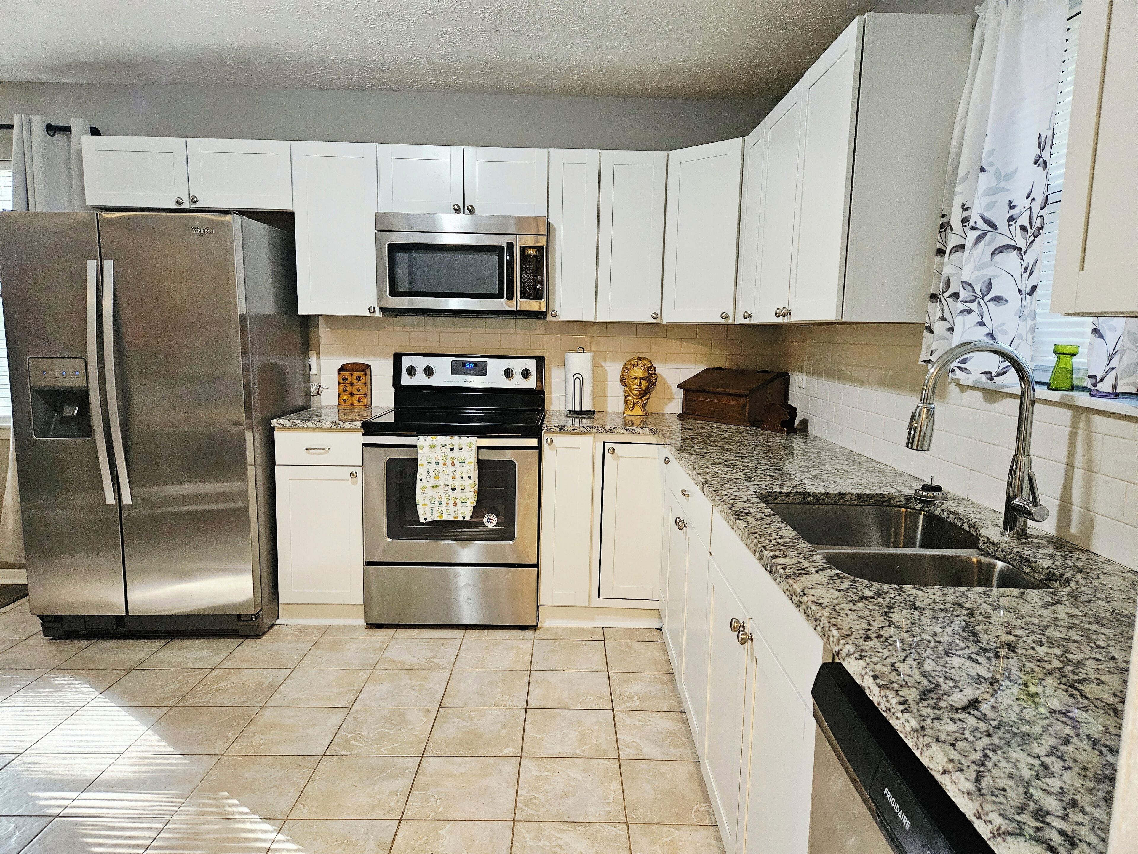 微波炉、烤箱、炉灶、洗碗机