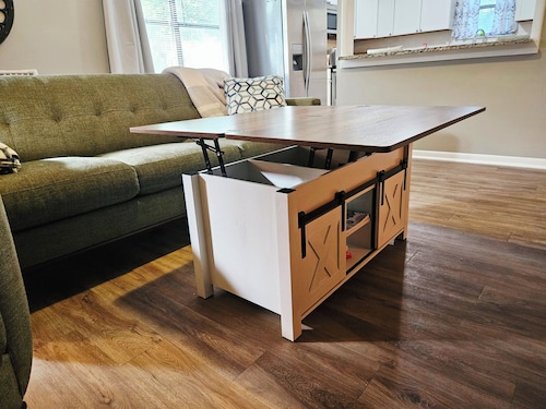 Poplar Envy! Charming 2-bedroom apartment in lovely Athens!