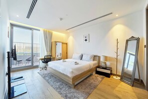 1 chambre, bureau, fer et planche à repasser, Wi-Fi