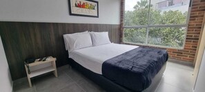 客房內保險箱、熨斗/熨衣板、免費無線上網