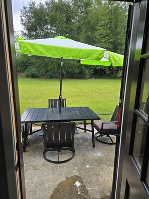 Outdoor dining