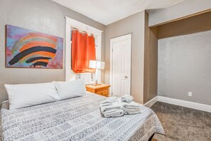 1 bedroom, WiFi, bed sheets