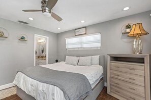 4 slaapkamers, een bureau, wifi, beddengoed