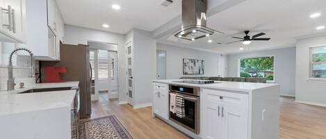 Microwave, oven, stovetop, dishwasher