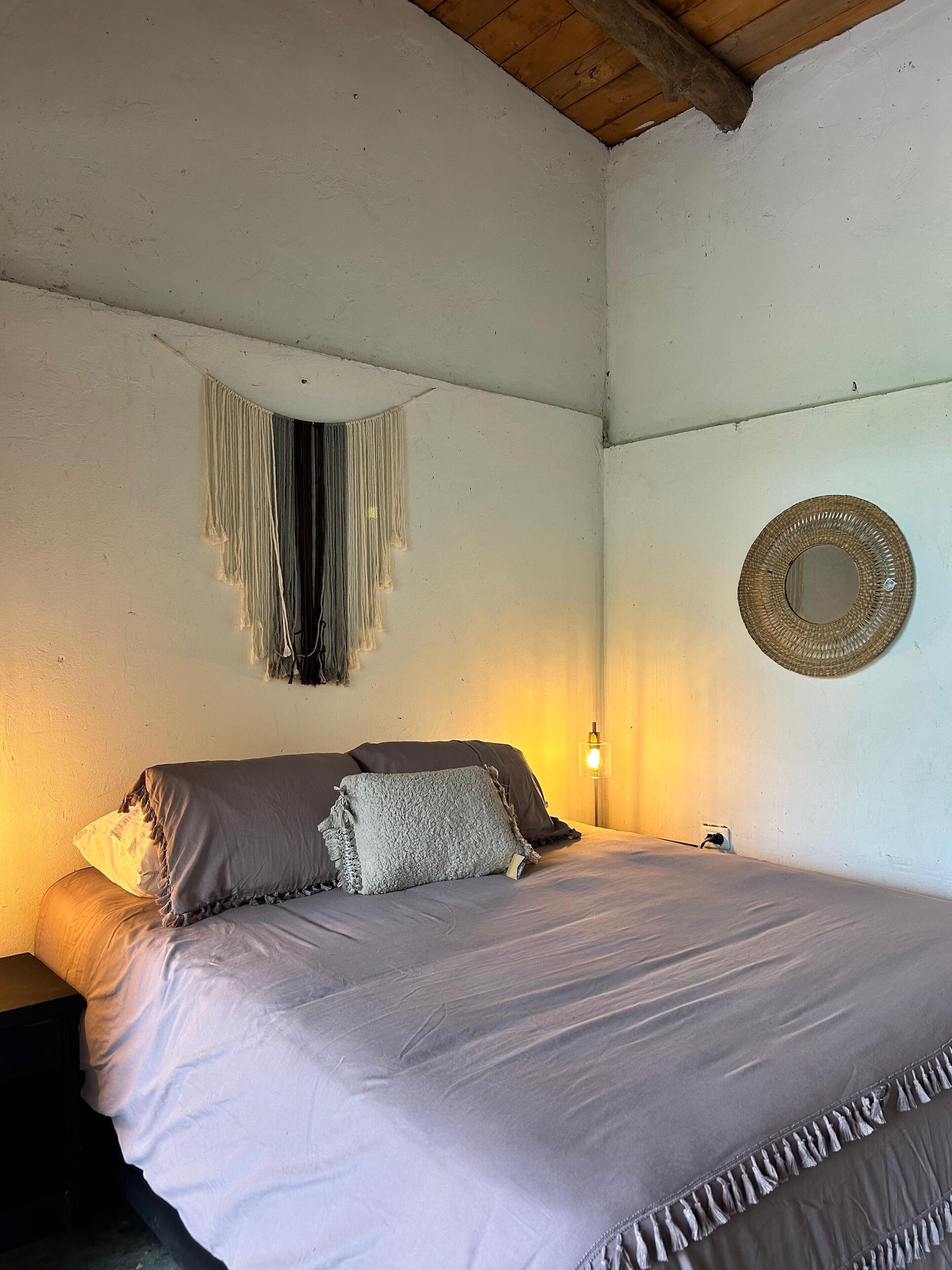 4 habitaciones, escritorio, wifi gratis y ropa de cama 