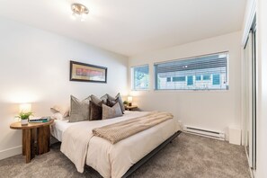 2 bedrooms, iron/ironing board, WiFi, bed sheets - Mountain Retreat in East Vail, 2BR/2BA Condo w/ Pool & Hot Tub (Vail)