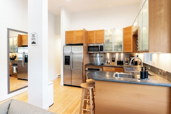 Microwave, oven, stovetop, dishwasher