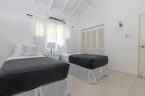 3 chambres, fer et planche à repasser, Wi-Fi, literie fournie