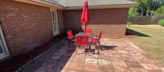 Lovely 4-bedroom home with Fsst WiFi and AC in Montgomery