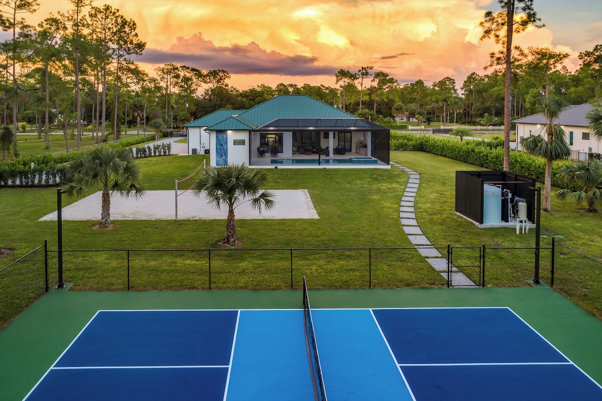 Golden Acres Sports Ranch – Luxe Retreat with Pickleball, Pool & Games