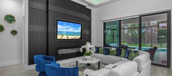 Golden Acres Sports Ranch – Luxe Retreat with Pickleball, Pool & Games