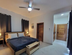 Bügeleisen/Bügelbrett, WLAN, Bettwäsche