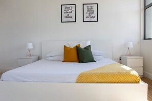 2 chambres, fer et planche à repasser, Wi-Fi, literie fournie