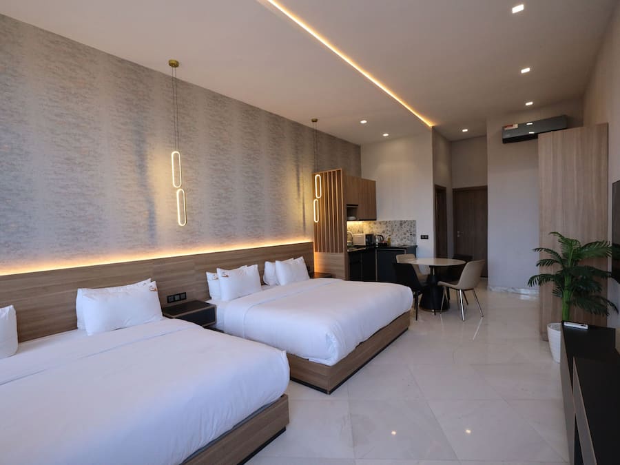 Ropa de cama de alta calidad, colchones Tempur-Pedic y wifi gratis