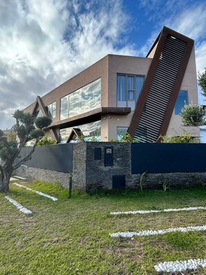 Front of property - La villa luxury suites (Marrakech)