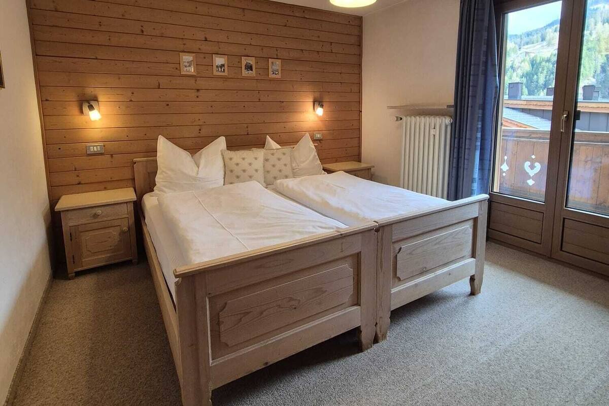 Economy Double Room, Balcony, Mountain View | In-room safe, free WiFi