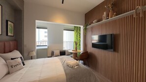 Studio | Laptop workspace, free WiFi - TrevizZo Harmonia da Vila (São Paulo)