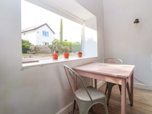 Dining - Cwtch (Mold)