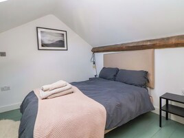 2 habitaciones, decoración personalizada y muebles diferentes