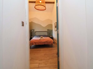 2 bedrooms, individually decorated, individually furnished, free WiFi - Cwtch (Mold)