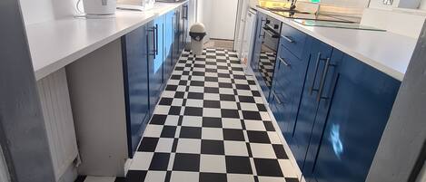 Microwave, oven, dishwasher