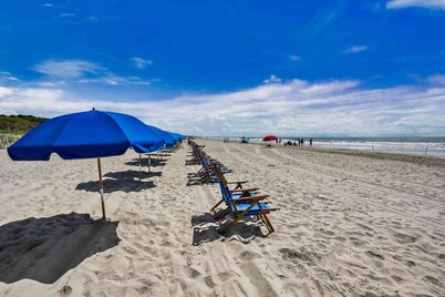 2478 Shipwatch-Ocean Front 2-bedroom villa with Beach front access