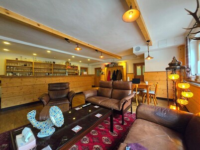 Mountain Residence in Austrian Alps for Skiing & Events, 1h to Vienna&Airport