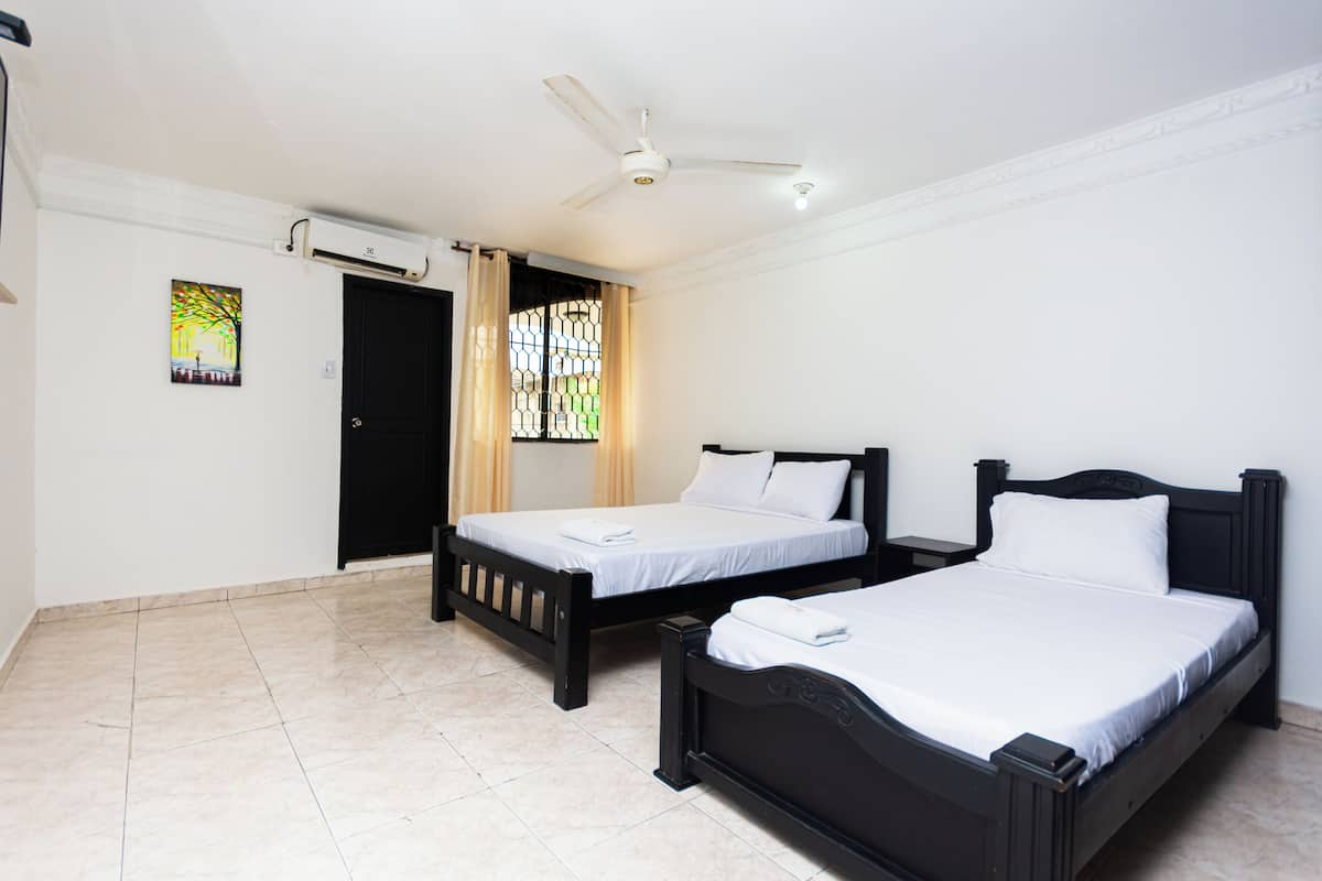 Standard Twin Room, Air conditioning | Free WiFi