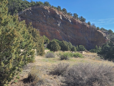 The Hideaway - Secluded 37-Acre Mountain Retreat Near Salida