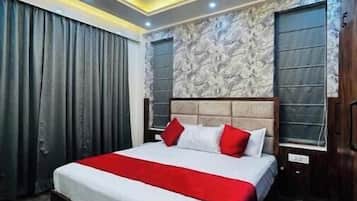3 bedrooms, internet, bed sheets