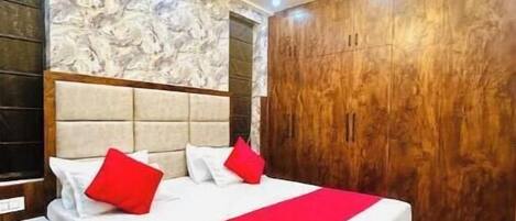 3 bedrooms, Internet, bed sheets