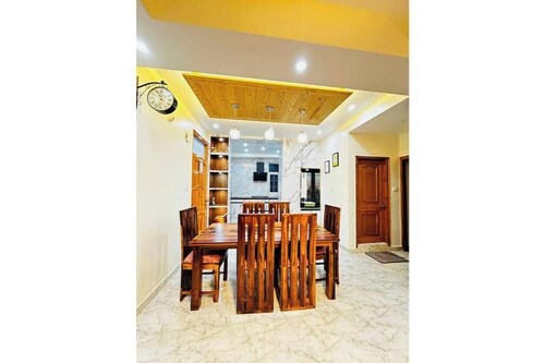 Dreamville Stays Shimla - Luxury Homestay and B&B unit 4