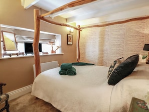 2 habitaciones, decoración personalizada y muebles diferentes