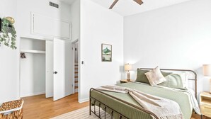 Unclassified image, 4 of 49, button - The Capri Villa Stay for 6 (Tampa)