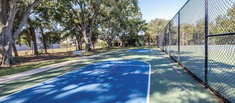 The Capri Villa Stay for 6