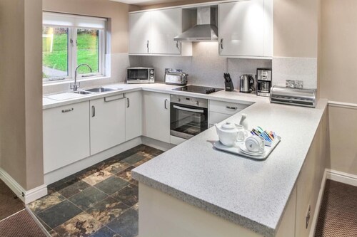 A quiet haven in the heart of North Devon with a variety of elegant rooms.