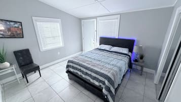 6 soverom, strykejern/-brett, wi-fi (inkludert) og sengetøy