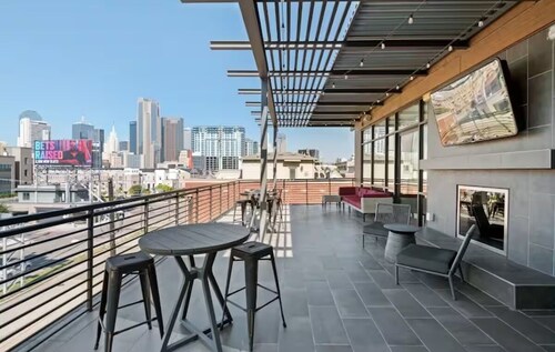 Apartment near Downtown Dallas!