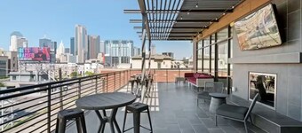 Apartment near Downtown Dallas!