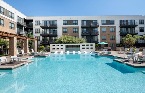Apartment near Downtown Dallas!