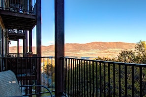 Condo (4 Bedrooms) | Vista desde la habitación