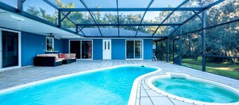 Orlando Area Riverfront Retreat – Private Pool, EV