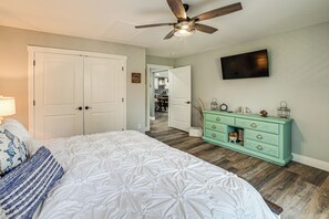 4 bedrooms, internet, bed sheets