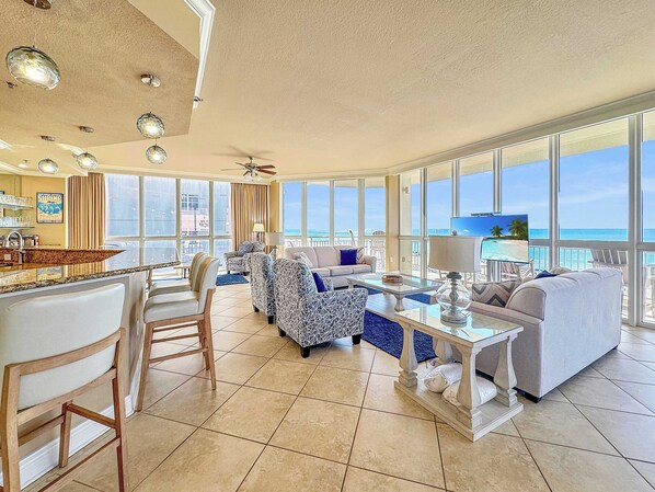 Condo, Multiple Beds, Balcony, Ocean View (Oceania 2) | Living area